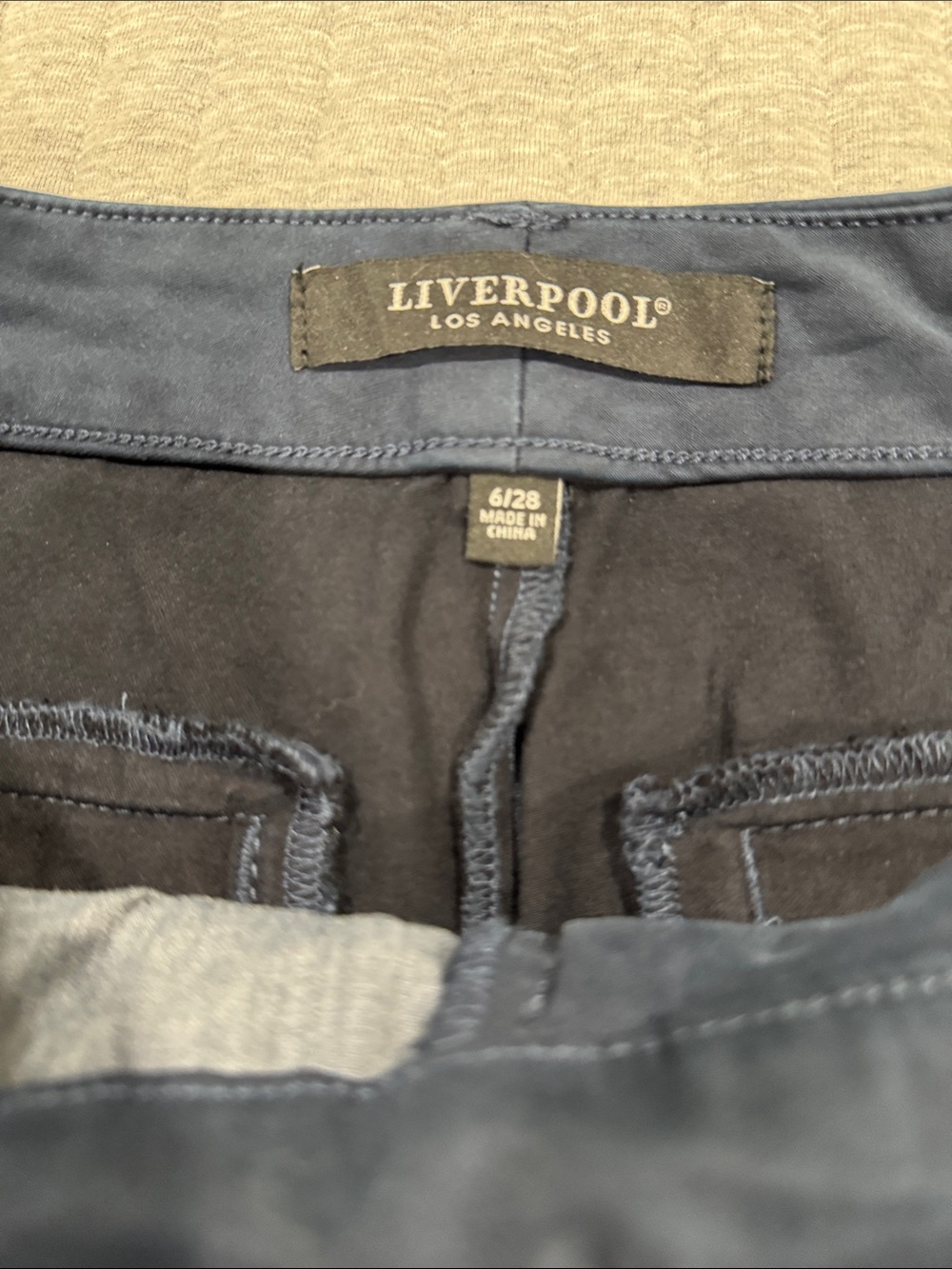 Liverpool LA Navy blue Kelsey Trouser straight leg trouser Sz 6/28 NWT - Picture 3 of 9